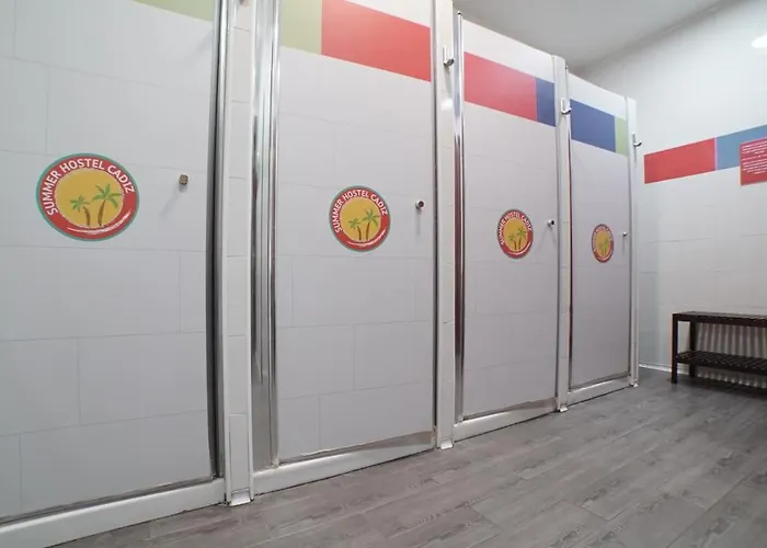 旅馆 夏加迪斯酒店 *