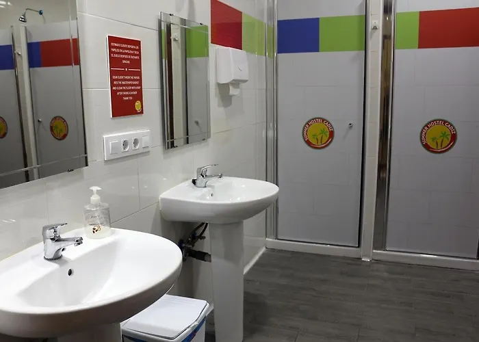 夏加迪斯酒店 加的斯