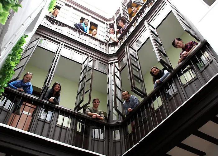 夏加迪斯酒店 加的斯