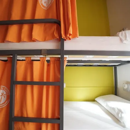 ホステル サマー